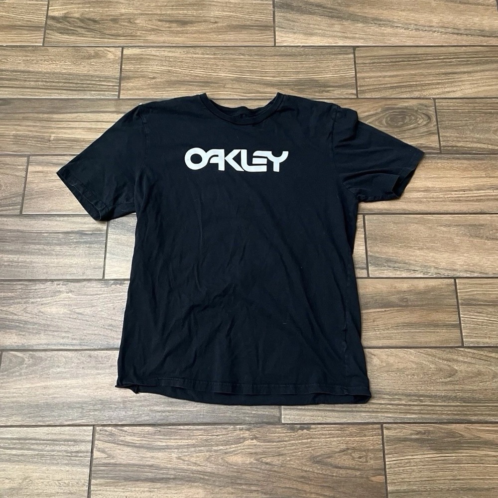 Oakley Logo T Shirt Men's XXL Black Short Sleeve Regular Fit Graphic Tee